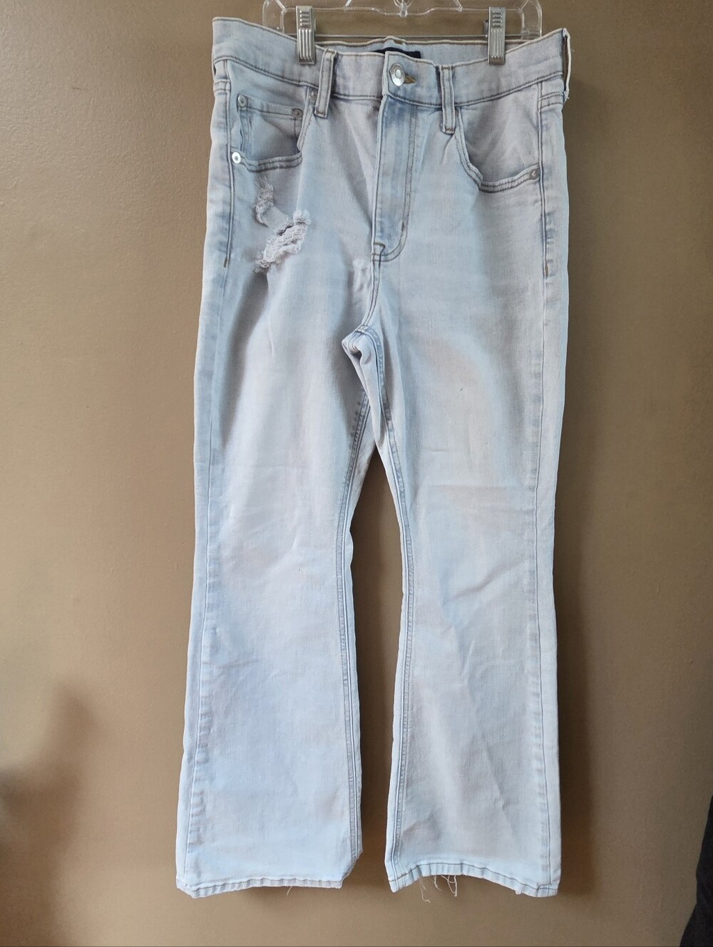 Aero High Rise Flare Light Wash Distressed 10 Reg Jeans